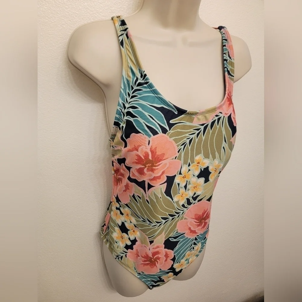 NWT Hurley Ladies One Piece Swim Suit